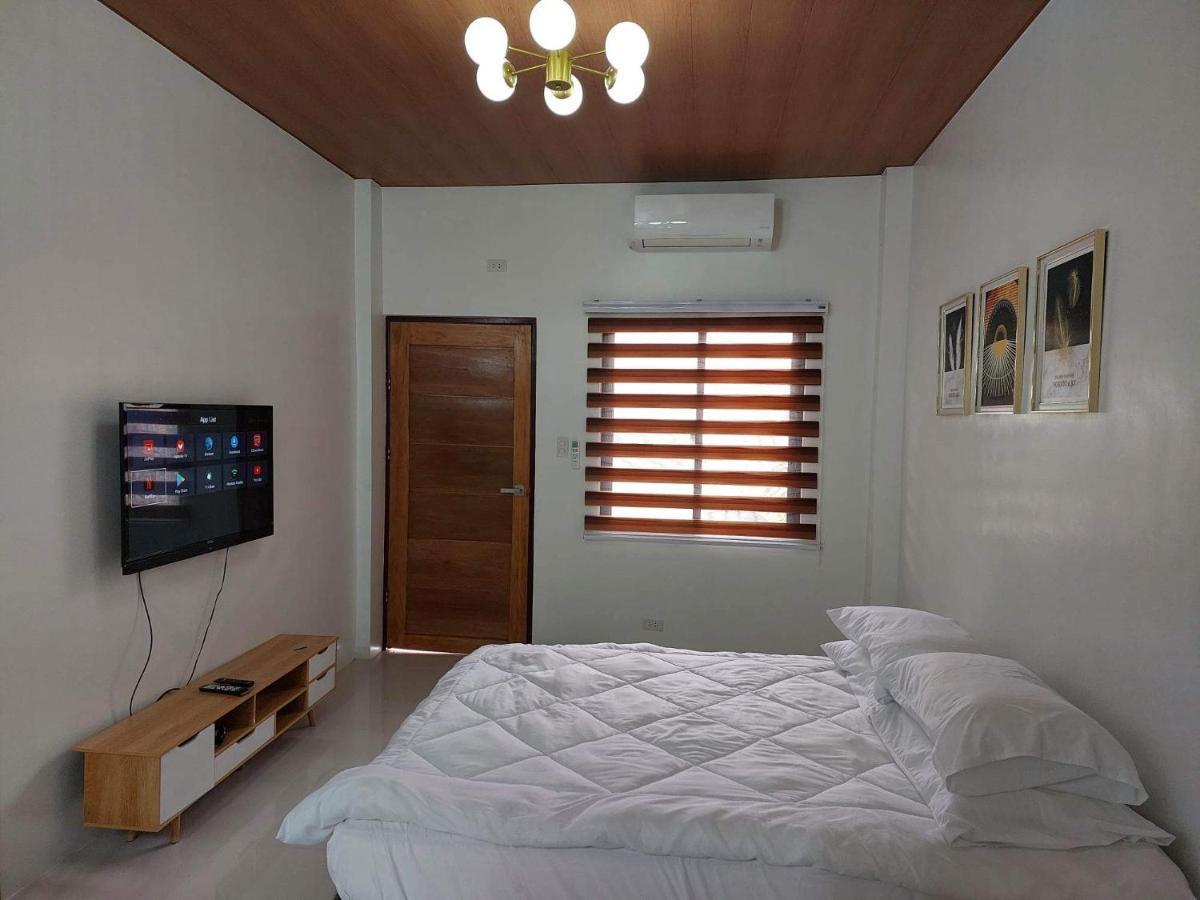 Flb Apartelle Los Banos Los Banos  Exterior photo